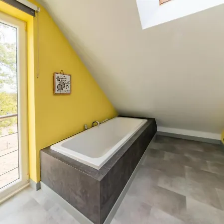 Spacious Home, Ferienhaus